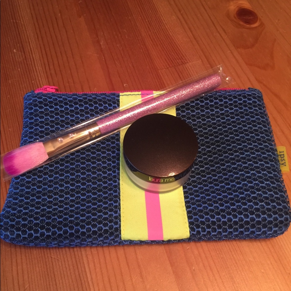 Laura mercier Translucent Setting Powder, - Picture 3 of 6